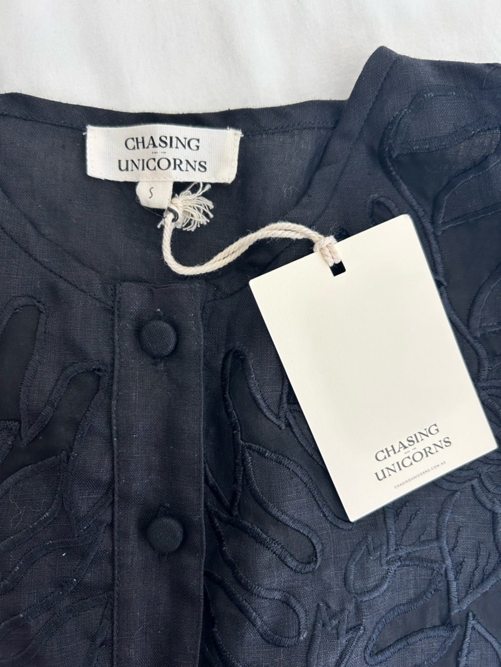 Chasing Unicorns Embroidered Black Satin Puff Sleeve Blouse Linen - Picture 5 of 5